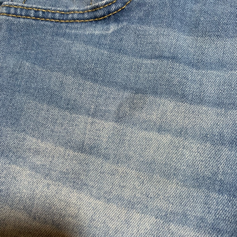 7 For All Mankind girls jean shorts. Size 14. - Picture 5 of 6